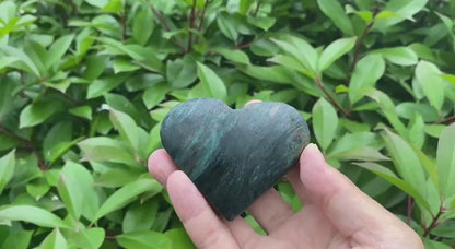 Natural Green Mica Heart Carving