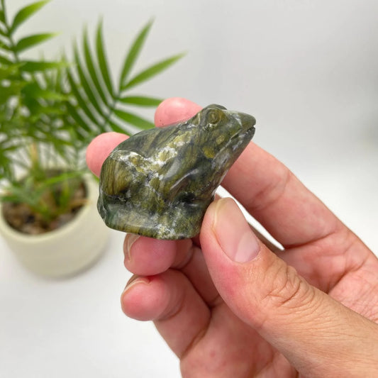 Natural Serpentine Frog – Mottled Dark Green