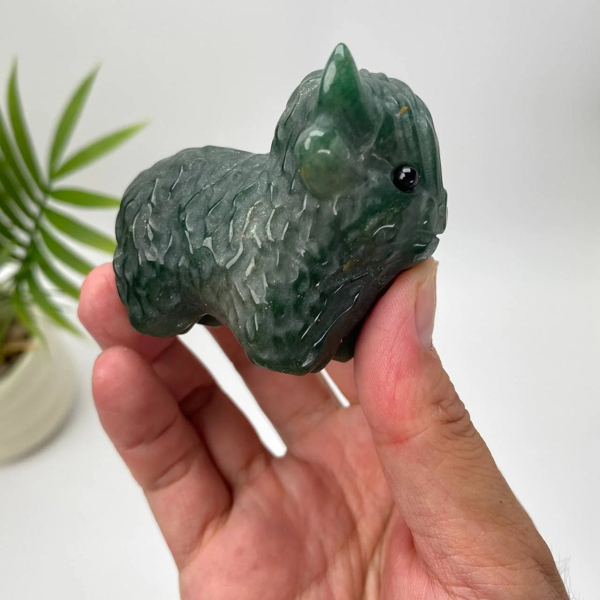Natural Crystal Highland Cow Carving