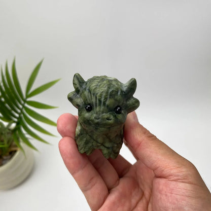 Natural Crystal Highland Cow Carving